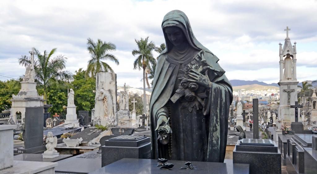 De Belo Horizonte a Paris: cemitérios históricos atraem visitantes e ganham espaço no turismo