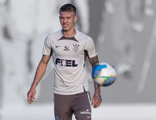 Corinthians x Racing: Charles pede foco em nova decisão pelo Timão