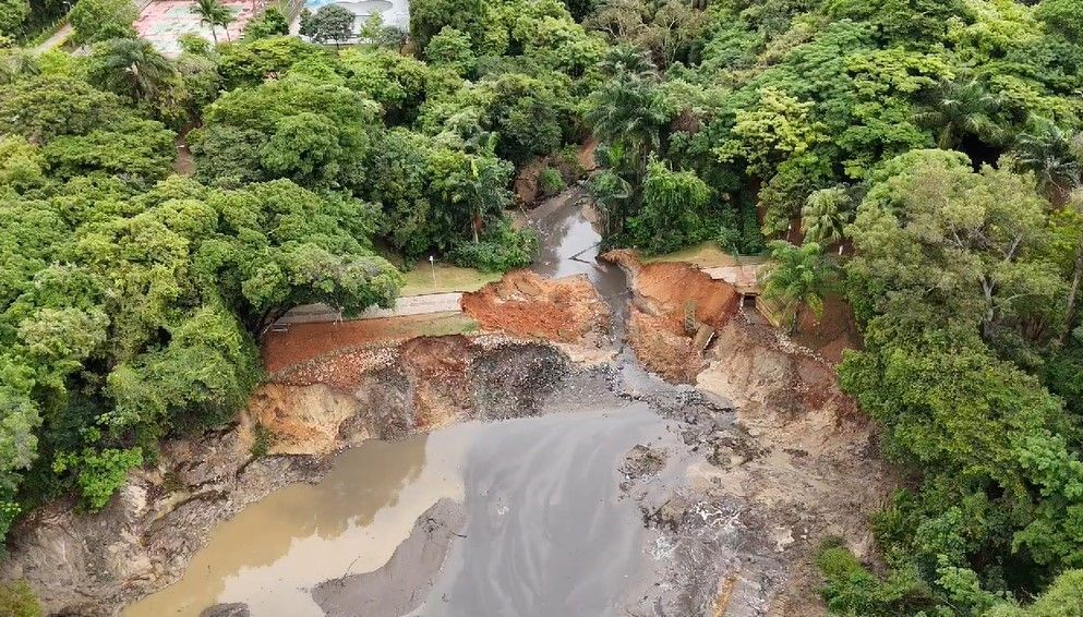 Vídeo: veja imagens áreas de como ficou o Parque Lagoa do Nado, em BH, após rompimento de barragem