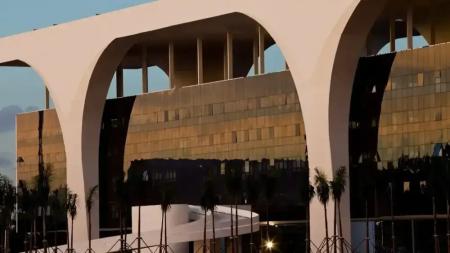 Arrecadação cresce em Minas no início de 2026, apesar de queda do ICMS em fevereiro