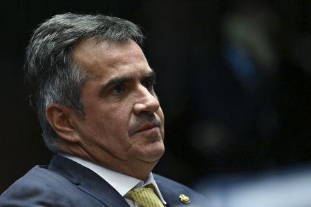 Ciro Nogueira nega envolvimento com os supostos esquemas criminos de Vorcaro.