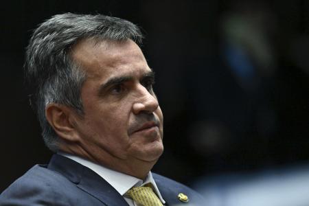 Ciro Nogueira nega envolvimento com os supostos esquemas criminos de Vorcaro.