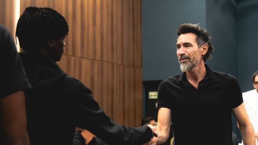 Domínguez com Mamady Cissé, destaque da base e agora do profissional do Galo