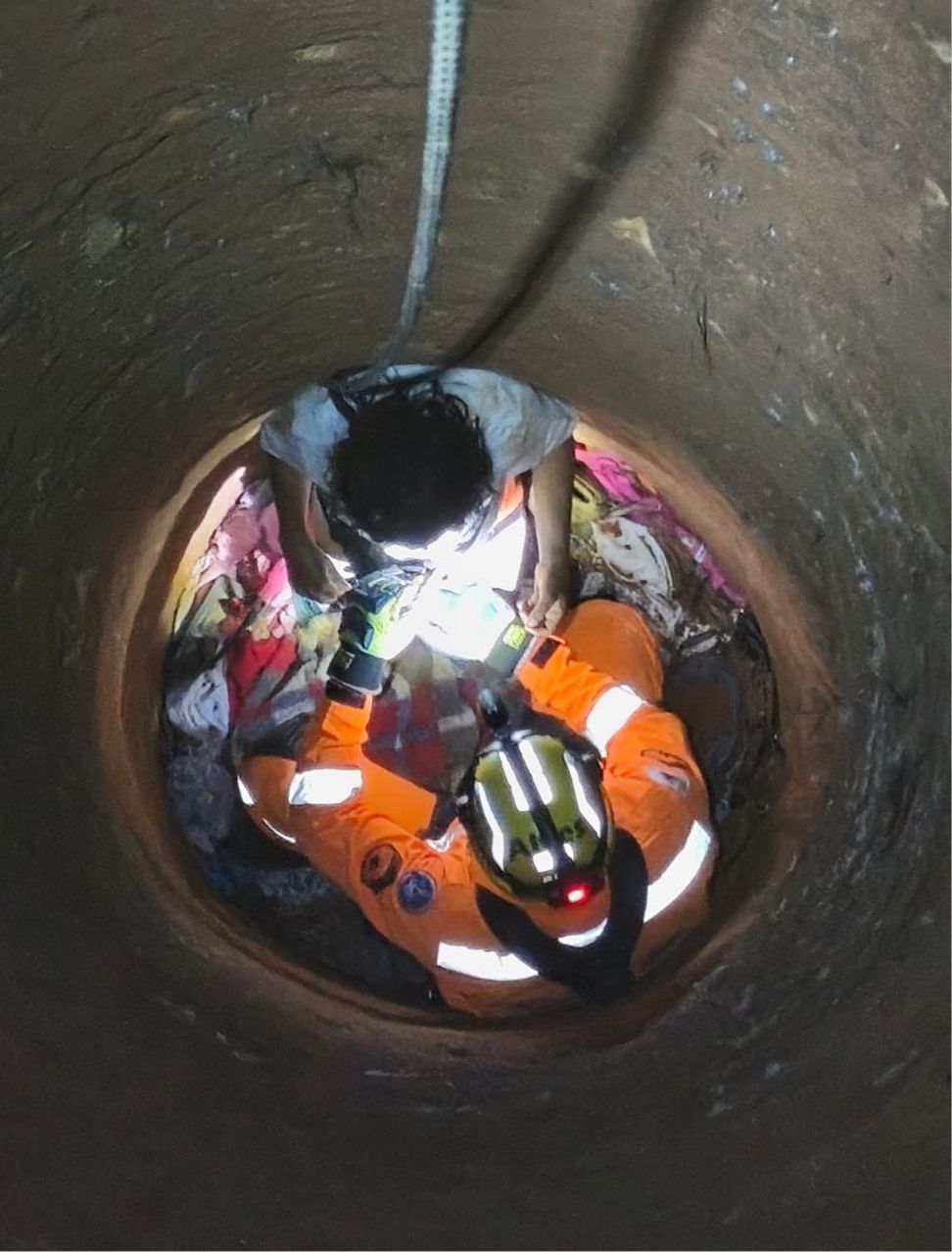 Idosa é resgatada de cisterna em Itacambira, no Norte de Minas
