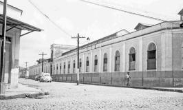 Companhia Fiação e Tecelagem Moraes Sarmento, rua Benjamim Constant esquina com a rua Roberto de Barros, janeiro de 1964 Acervo blog Maria do Resguardo