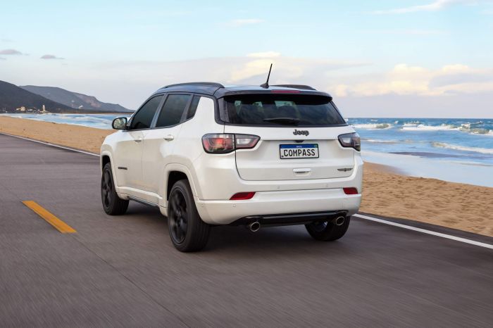Jeep Compass Blackhawk