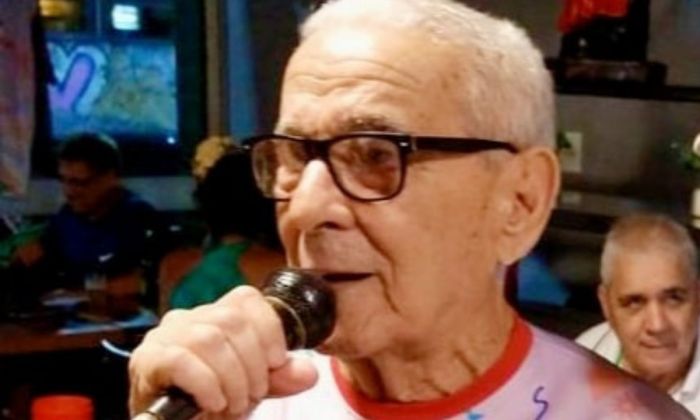 compositor Armando Fernandes de Aguiar, o Mamão, é um dos fundadores do Bloco do Beco
