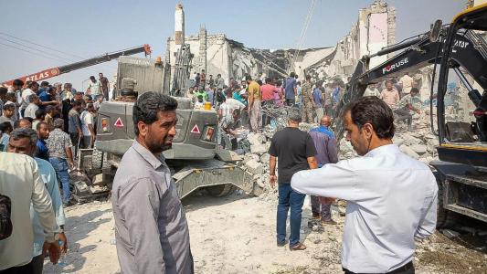Tensão entre os Estados Unidos e o Irã escalonou, neste sábado (28), com os ataques coordenados em conjunto com Israel no país
