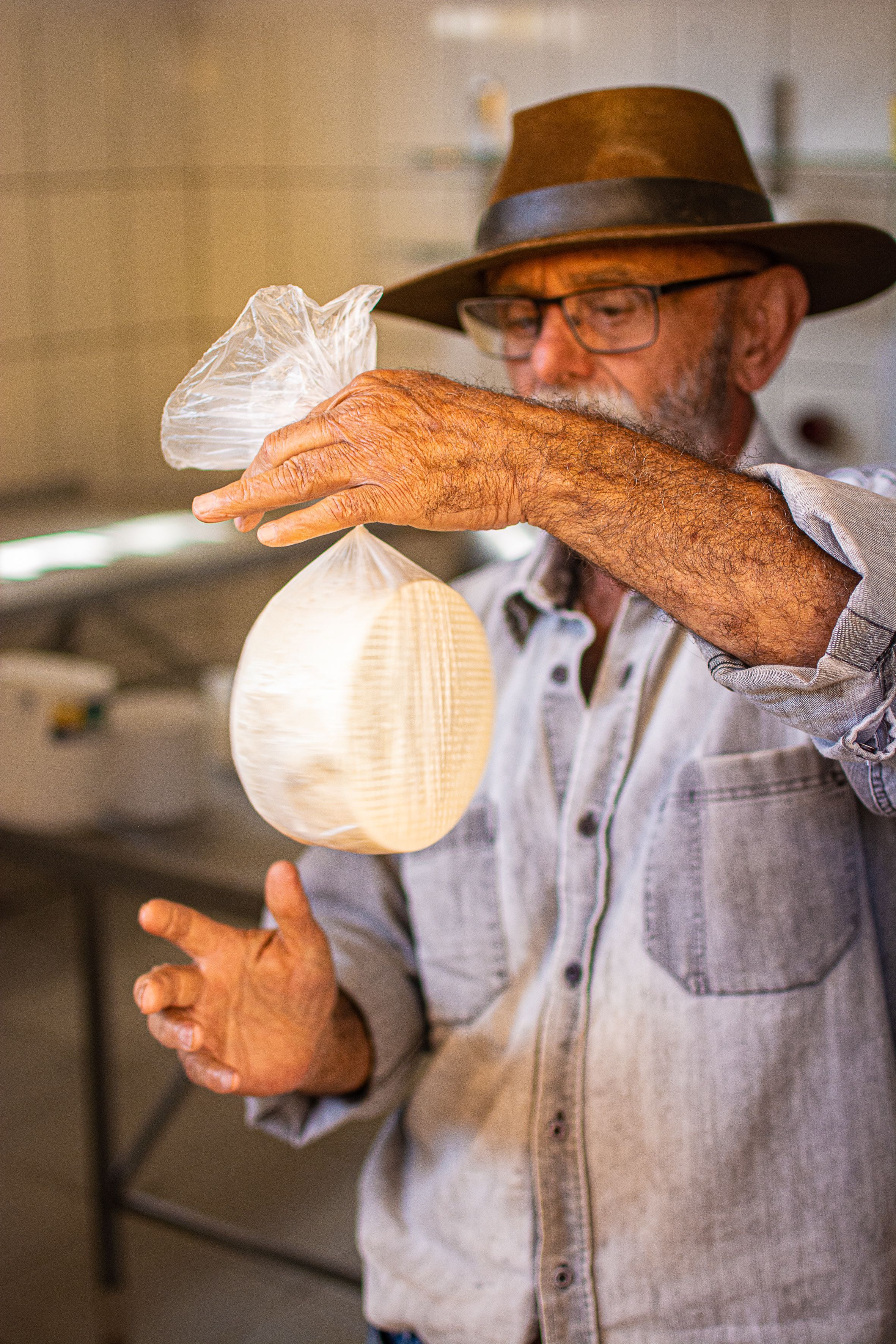 Grupo Herculano fortalece patrimônio imaterial do Queijo Minas Artesanal e promove sua valorização internacional
