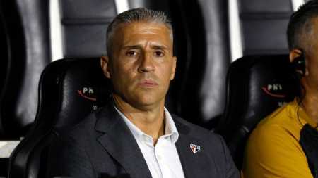 Crespo em coletiva após empate com o Santos