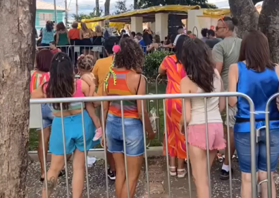 Fotos de crianças fantasiadas no Carnaval