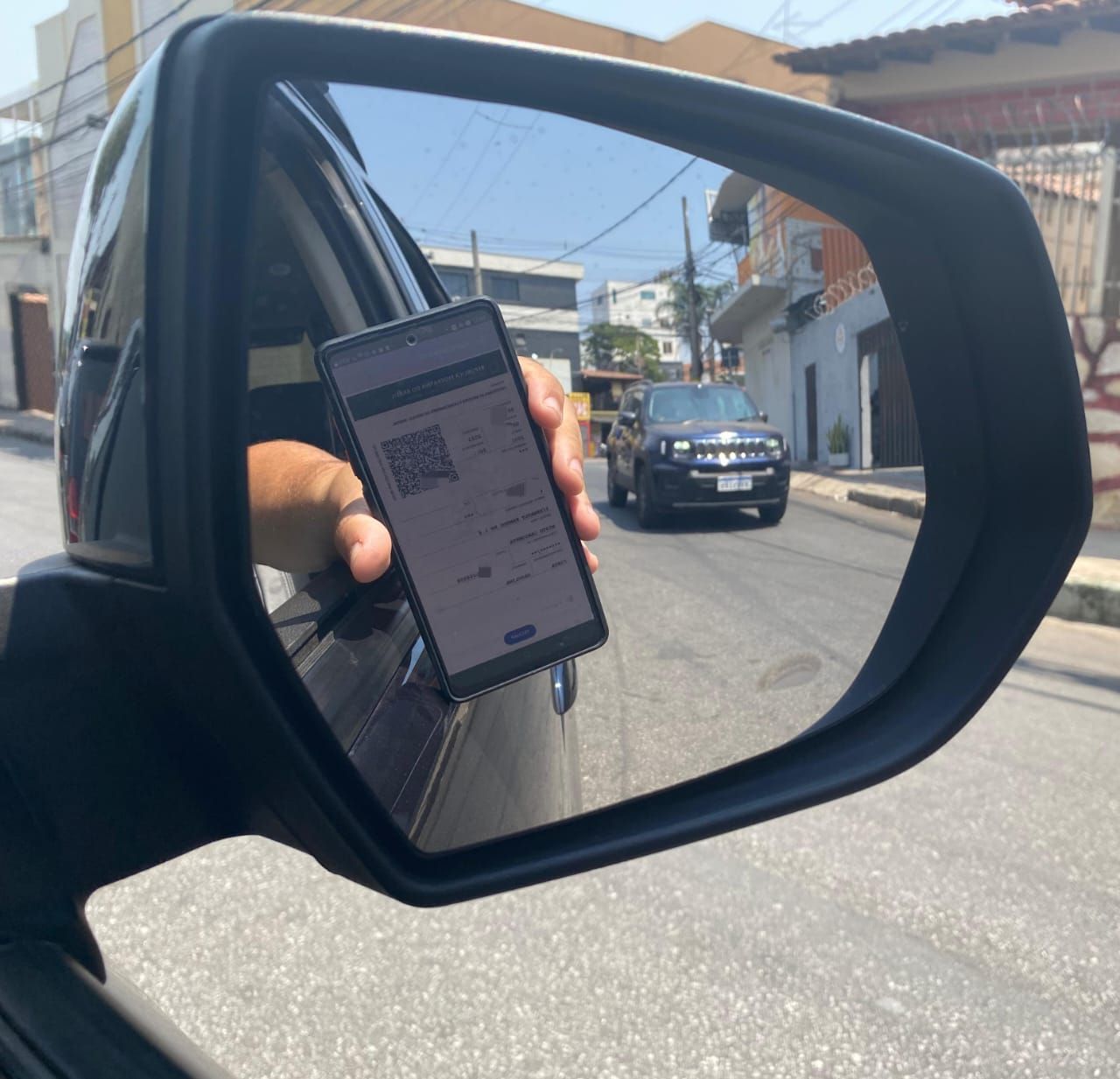 CRLV passa a ser cobrado na terça (1º) para veículos com placas de final 4, 5 e 6 em Minas