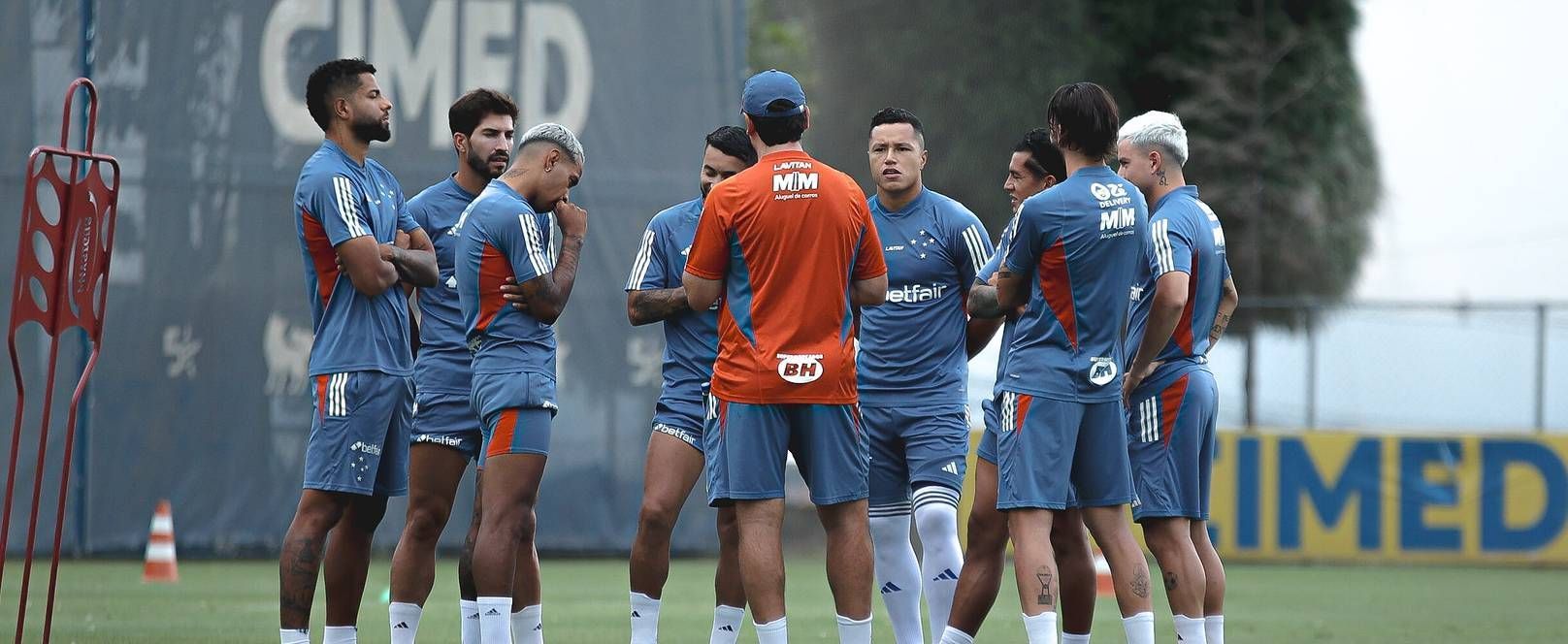Cruzeiro visita desesperado Bragantino de olho em vaga na Copa Libertadores