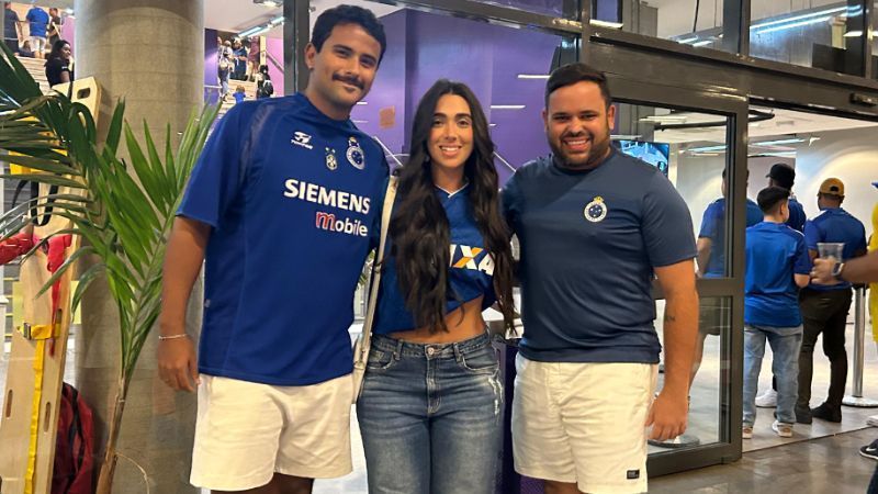 Trio de ex-BBBs prestigia Cruzeiro em classificação na Copa Sul-Americana