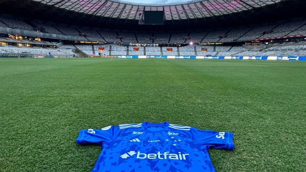 Cruzeiro busca retomar força no Mineirão em momento decisivo da temporada
