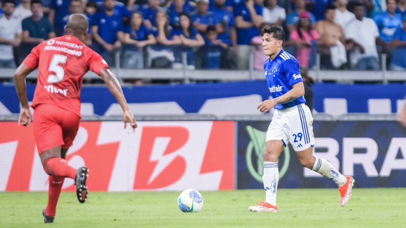 Athletico-PR terá retorno de Fernandinho contra o Cruzeiro; veja relacionados