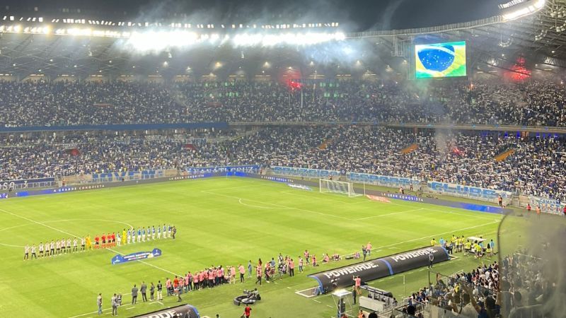 Cruzeiro é multado pela Conmebol por incidentes na Sul-Americana; veja motivos