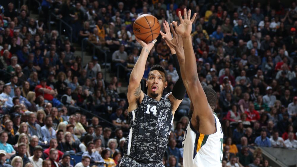 Jogador três vezes campeão da NBA se aposenta aos 37 anos