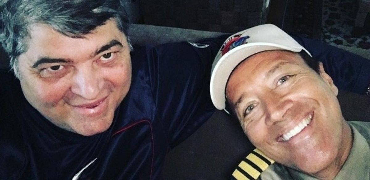 Datena faz primeira aparição no SBT acompanhado de Comandante Hamilton