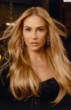 Deborah Secco está loira