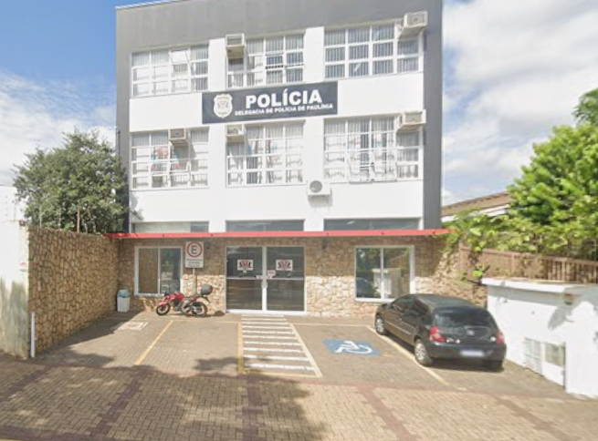 Mulher morre após ser atingida por portão durante perseguição do ex-genro à filha em SP