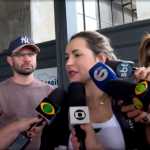 Após ser solta, Deolane fala com imprensa pela primeira vez: 'me sentindo muito bem'