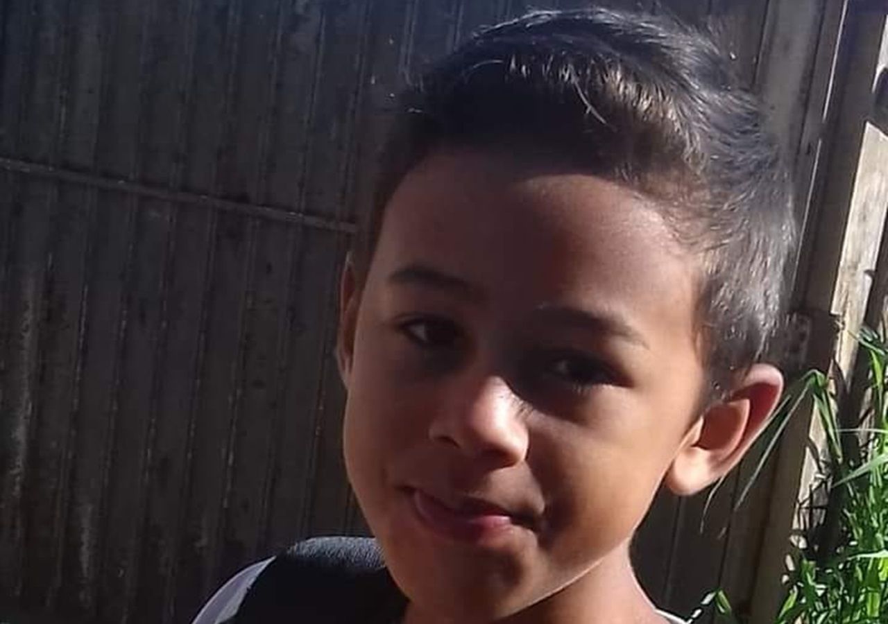 Família pede ajuda para localizar jovem de 13 anos que desapareceu na Grande BH