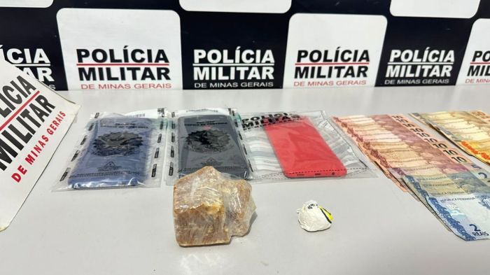 Materiais apreendidos pela PM no caso da Vovó do tráfico 