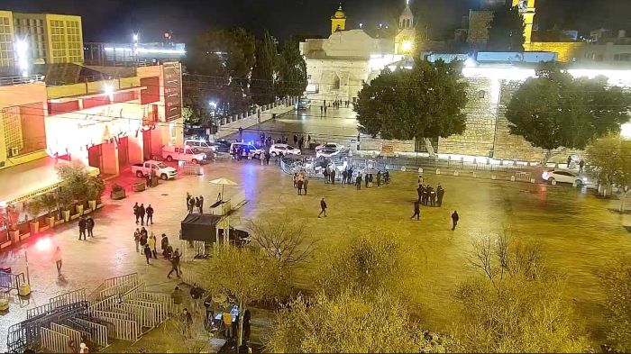 Praça da Manjedoura sem os enfeites da celebração de Natal