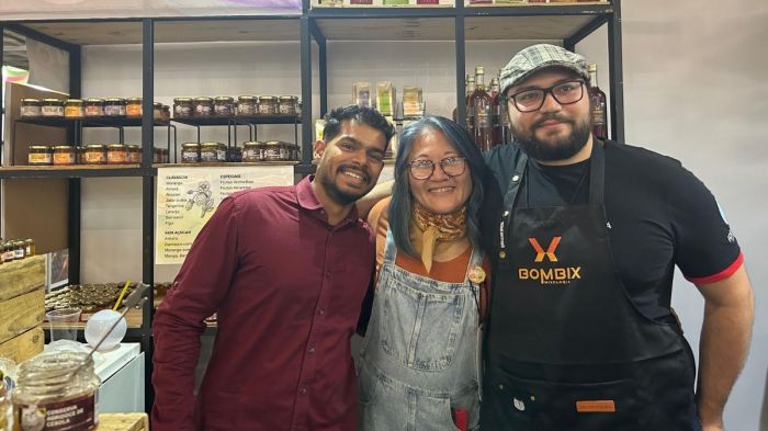 Equipe da Deli Chat na Expocachaça 