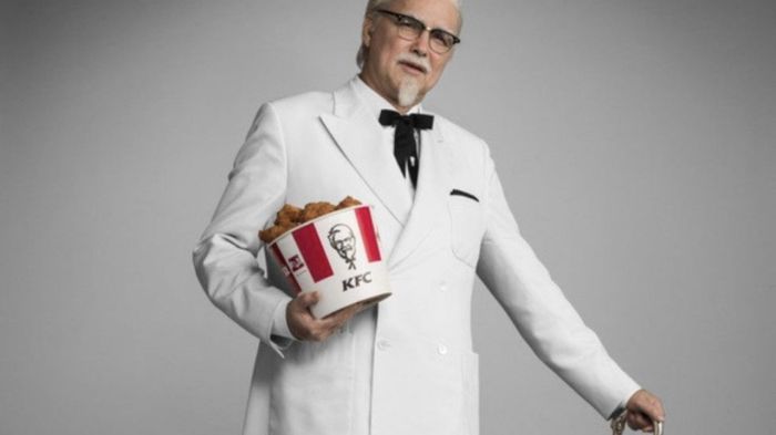 Desistir? O fundador da Kentucky Fried Chicken que começou do zero depois dos 60 anos