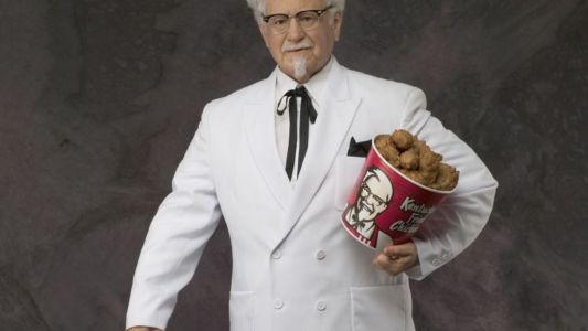 Desistir? O fundador da Kentucky Fried Chicken que começou do zero depois dos 60 anos