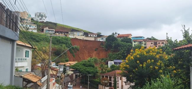 Birro Bom Clima após deslizamento de terra