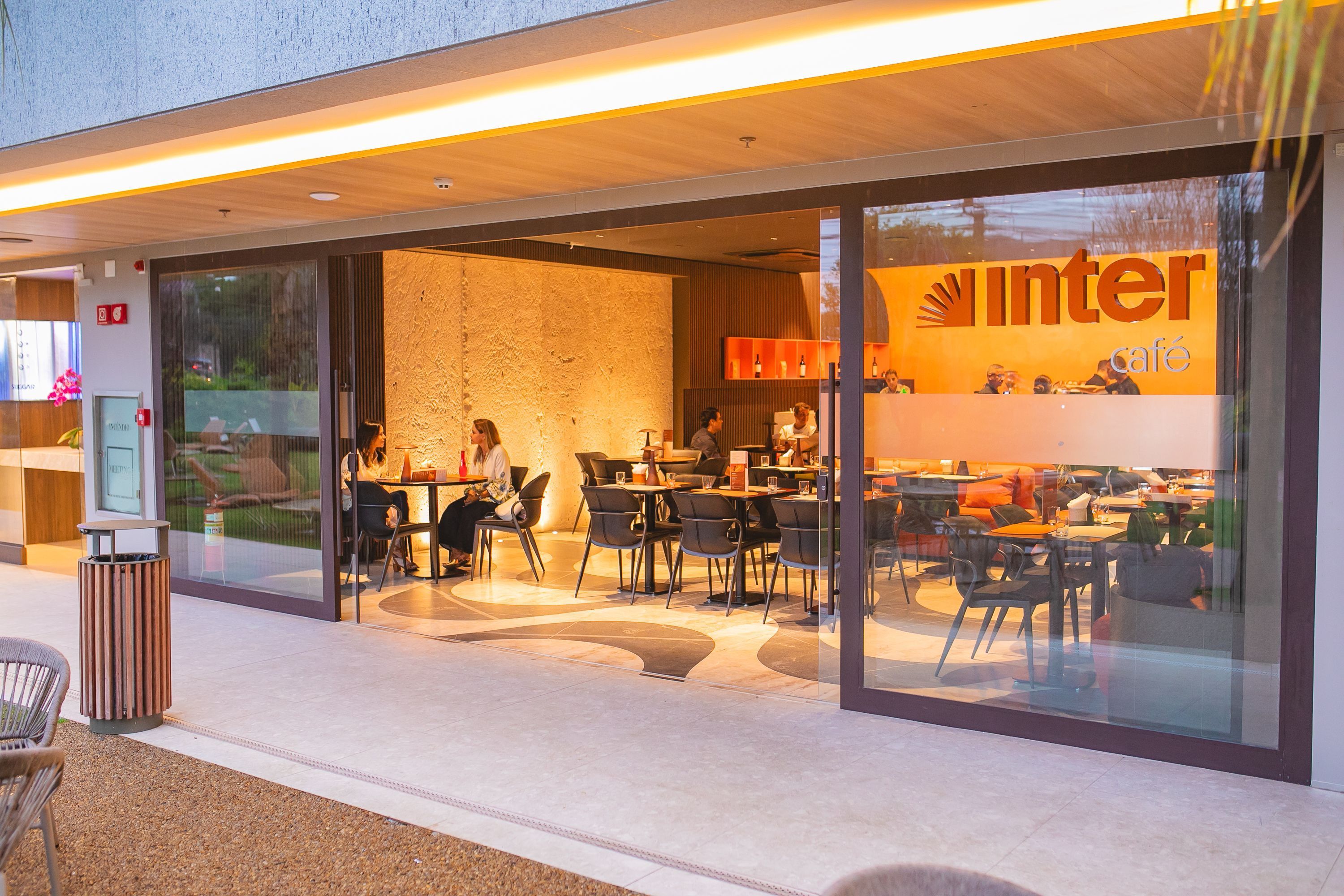 Intercafé inaugura loja conceito no Meeting Malls