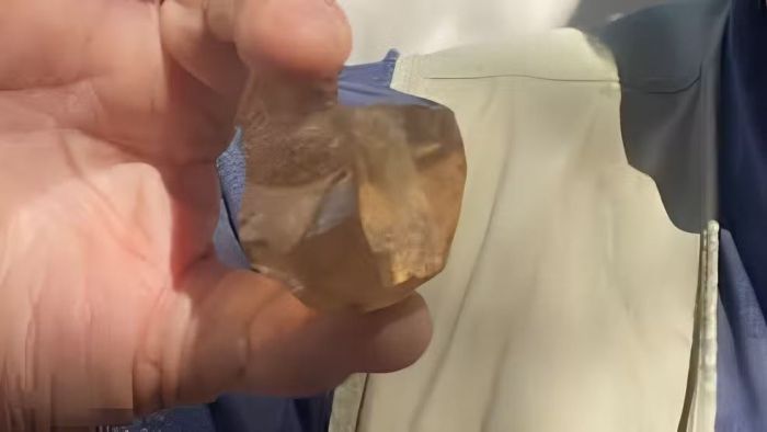 Diamante encontrado em Coromandel em maio é o segundo maior achado no Brasil. 