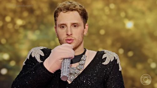 Diego Martins, como Odete Roitman, vence The Masked Singer Brasil