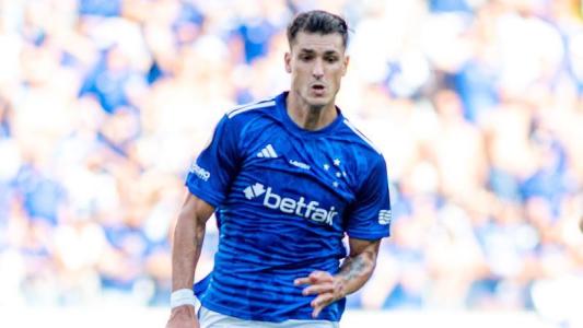Juan Ignacio Dinenno, ex-atacante do Cruzeiro, em jogo no Mineirão • CRIS MATTOS/Staff Images/Cruzeiro