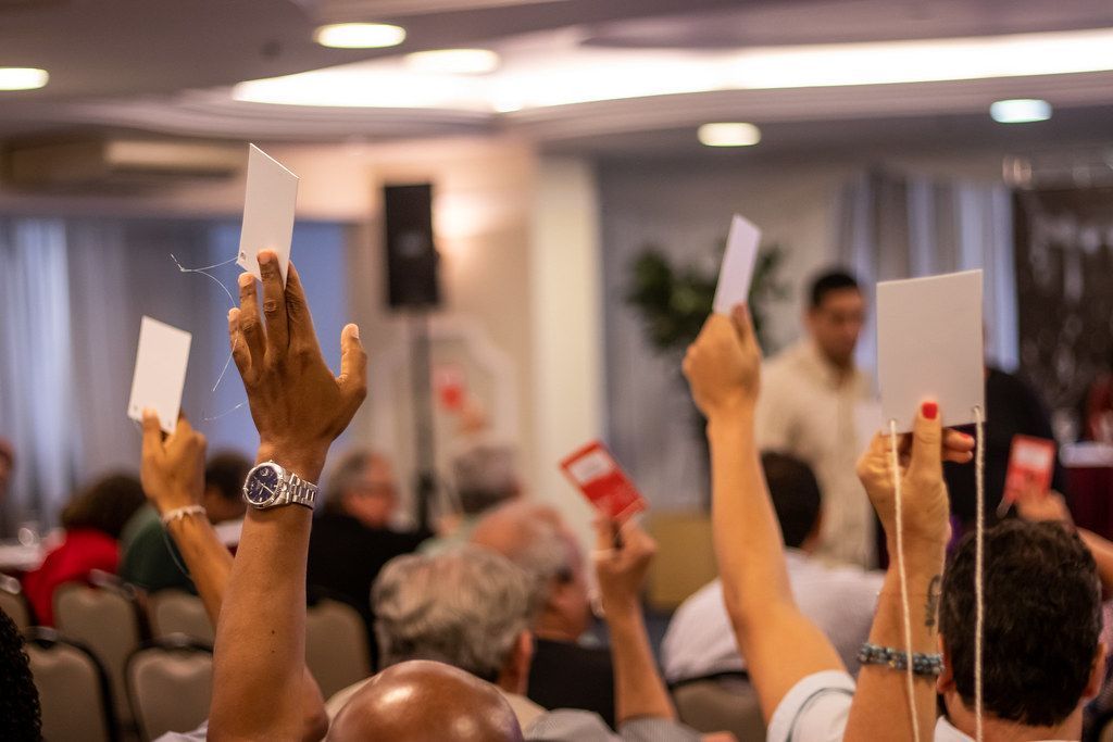 Sem federação com PT, PSOL recalcula estratégia eleitoral em Minas