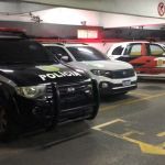 Carro roubado da segurança de Lula em SP é encontrado em mercado; veja vídeo do momento do crime