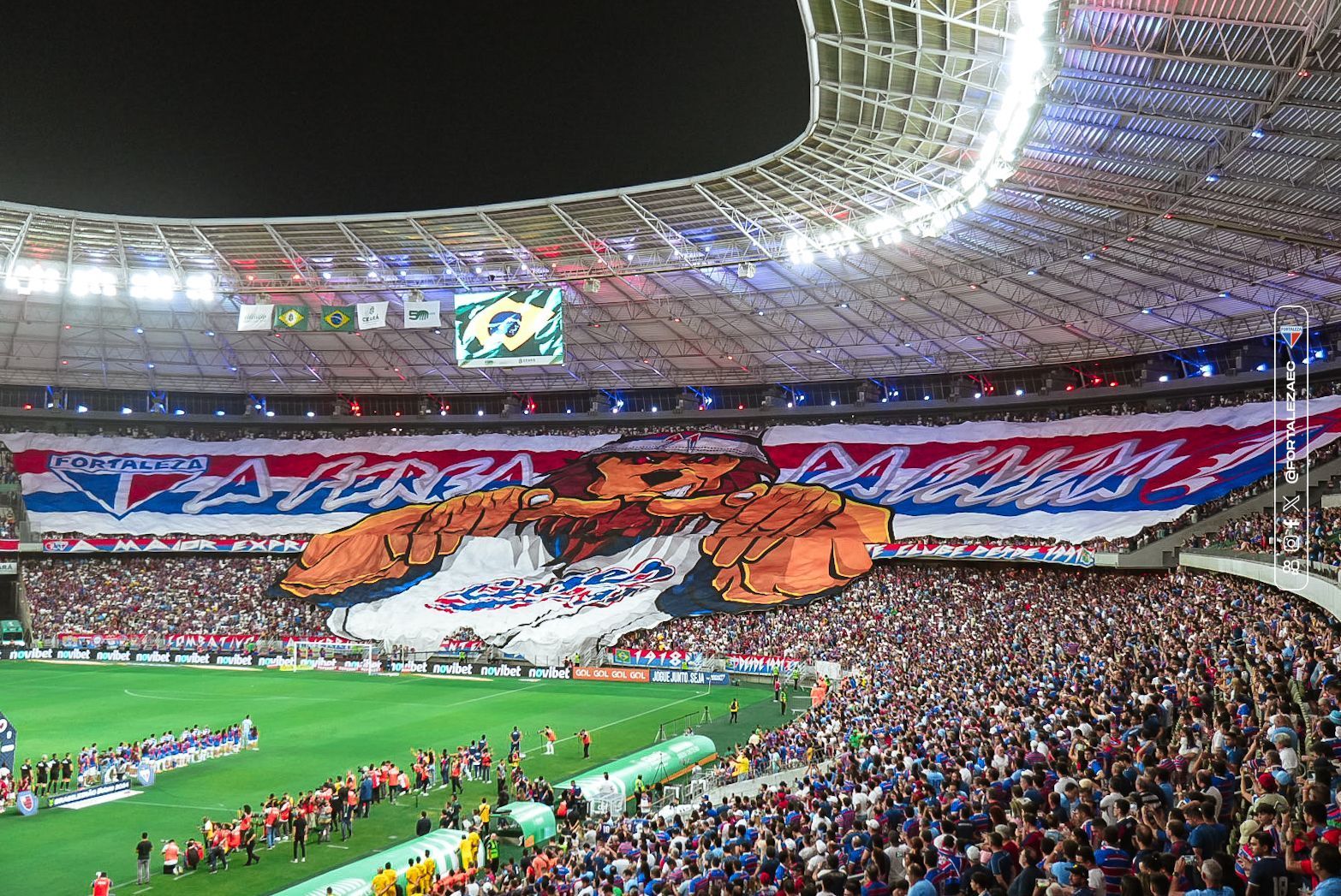 Fortaleza faz promoção de ingressos para enfrentar Inter na despedida do Brasileirão