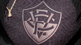 Camisa do Vitória em homenagem à Consciência Negra