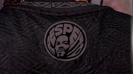 Camisa do Vitória em homenagem à Consciência Negra