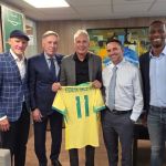 Aplaudido durante convocação, Éder Aleixo ganha presente especial de Carlo Ancelotti