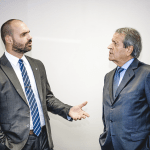 Bolsonaro confirma possível troca de Valdemar por Eduardo na presidência do PL