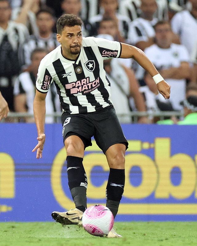 Genro de Bebeto e destaque do Botafogo; conheça Eduardo, alvo do Cruzeiro