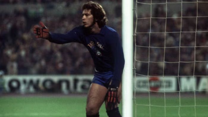 Emerson Leão foi goleiro do Brasil nas Copas de 1974 e 1978
