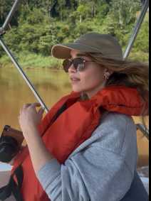 Emilia Clarke em viagem pela América Latina