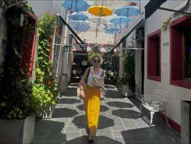 Emilia Clarke em viagem pela América Latina