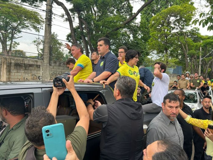 Ex-presidente Bolsonaro participou de carreata em apoio a Bruno Engler