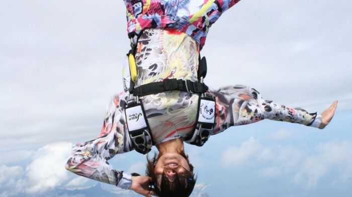 Entrevista com Marianne Cotrin; vice-campeã mundial e recordista brasileira de velocidade no paraquedismo freestyle